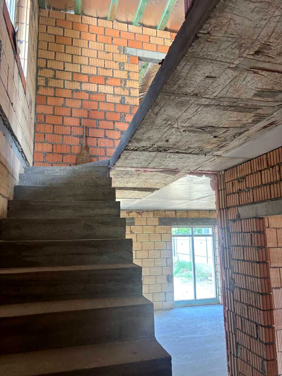 1868266446717784
