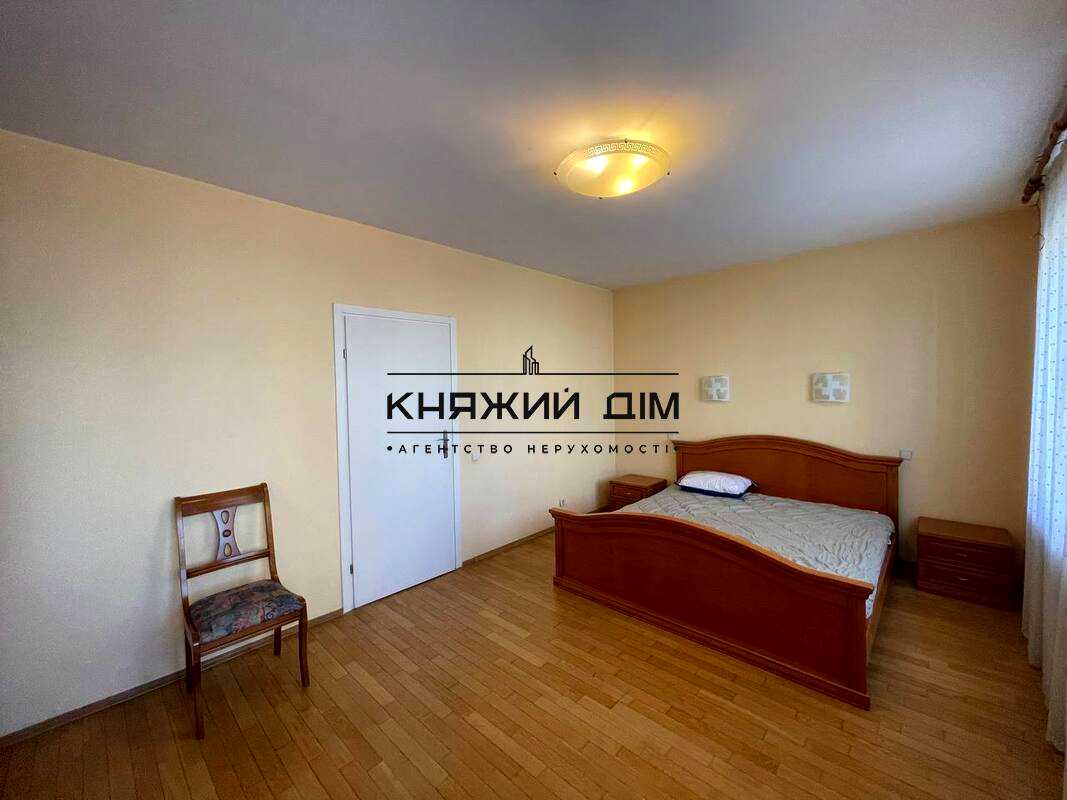 1868315051023936