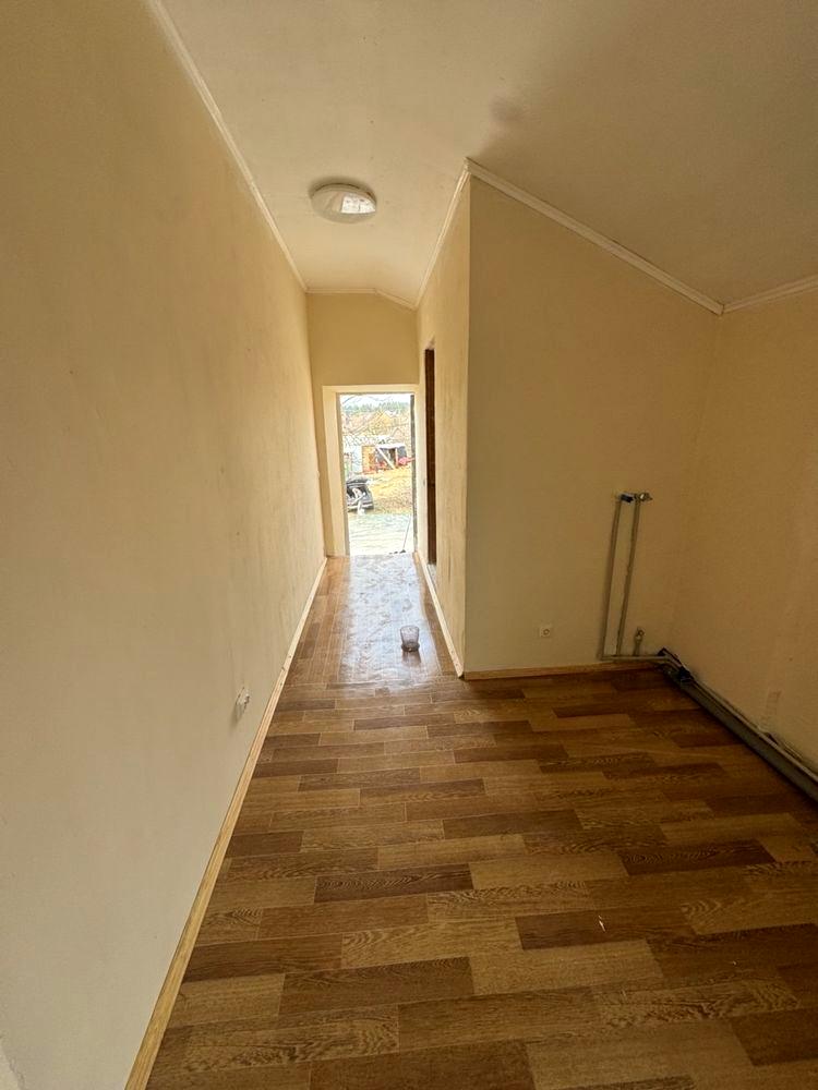 1868319120168403