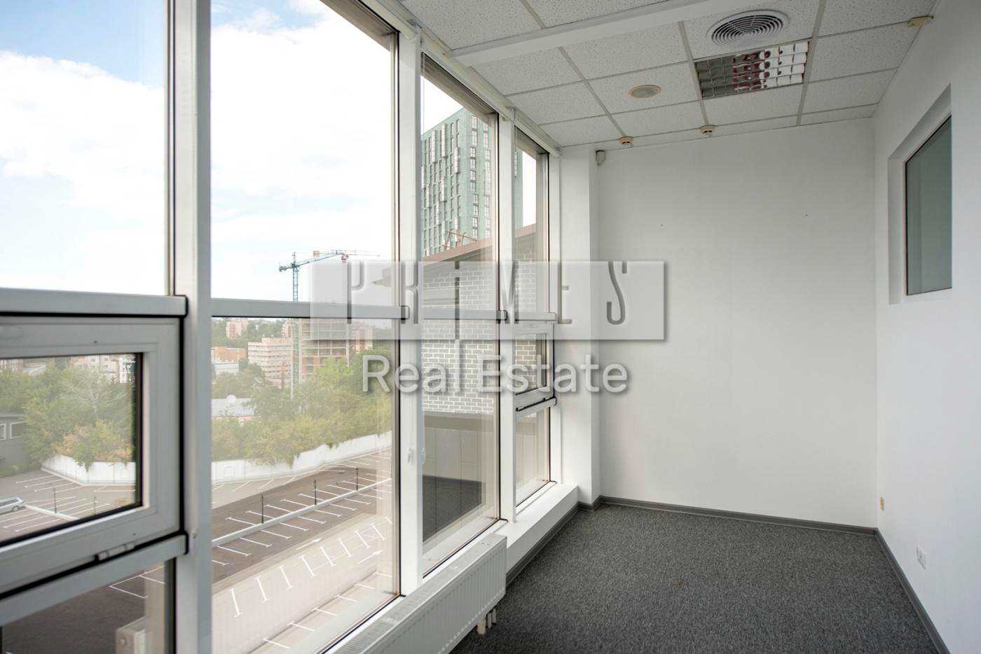 1868325786852376