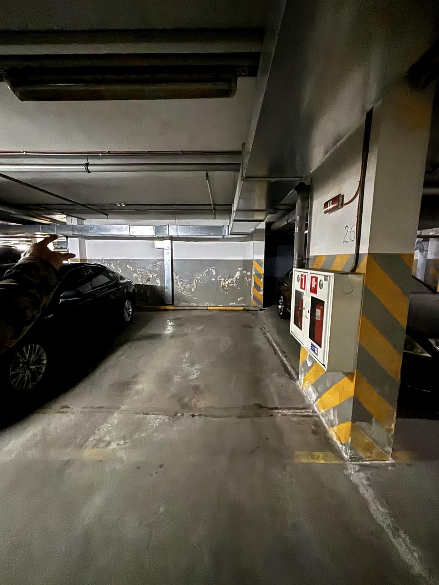 1868325821987386