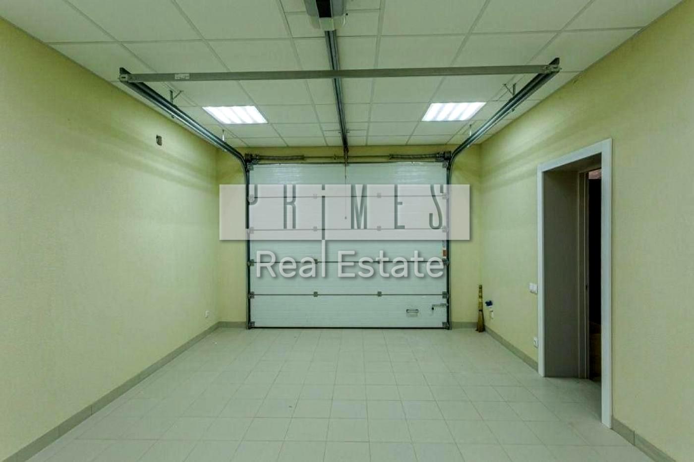 1868326077011072