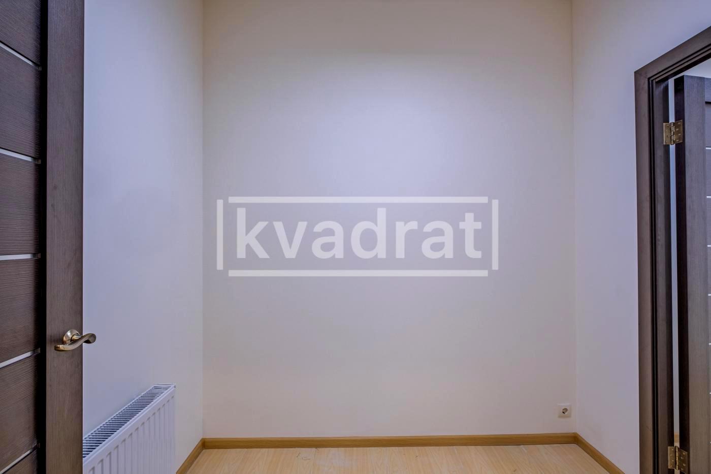 1868327447947501
