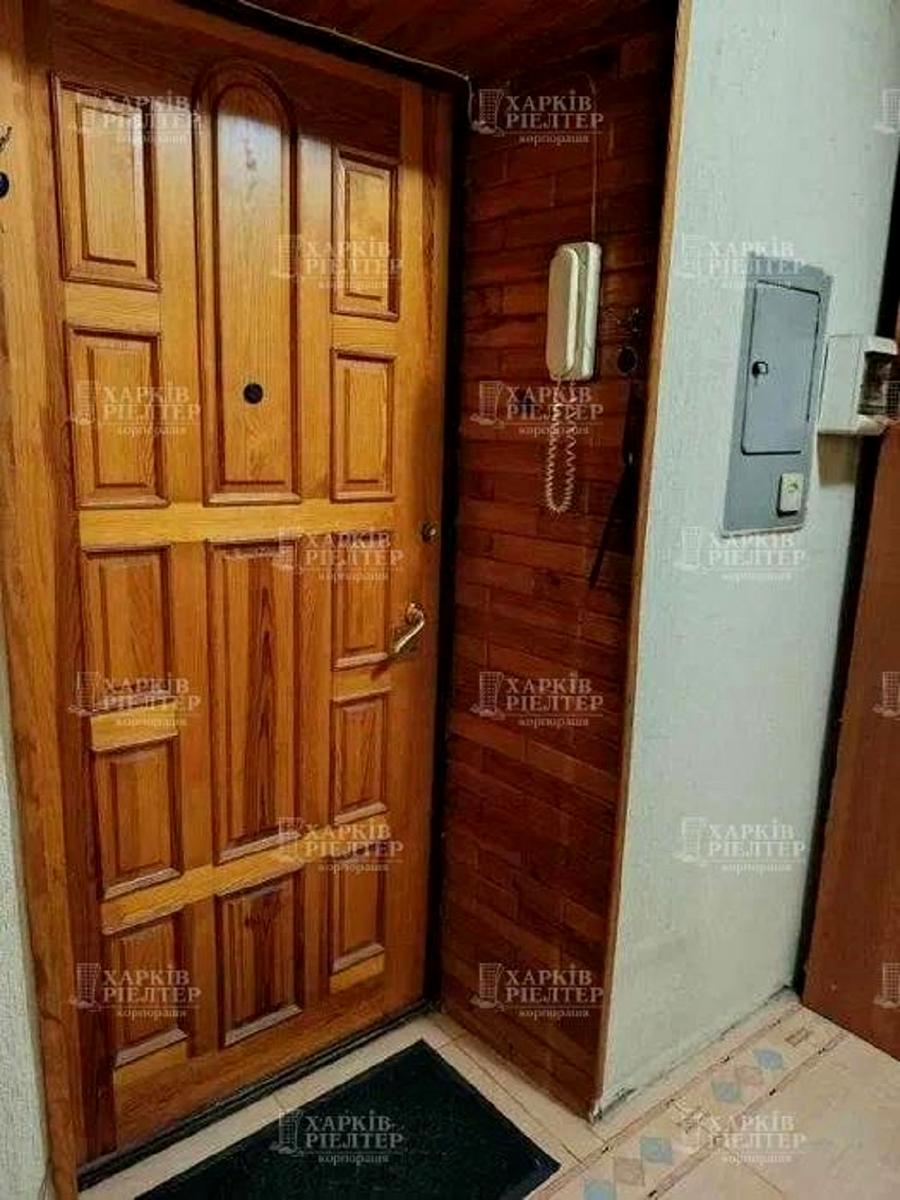 1868331773720958