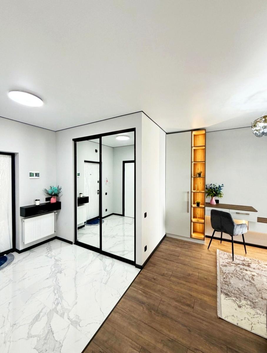 1868331806608742