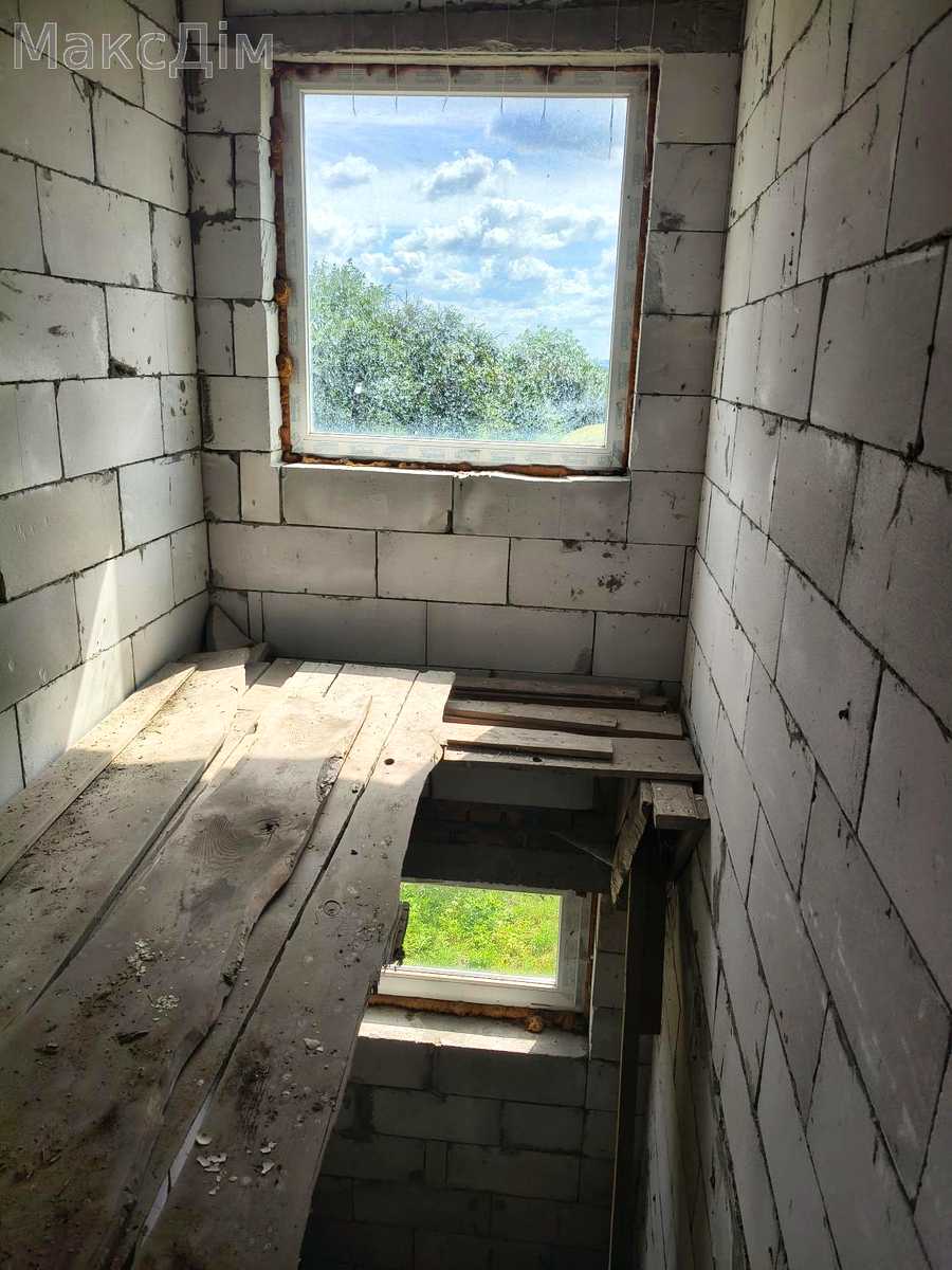 1868334947131443