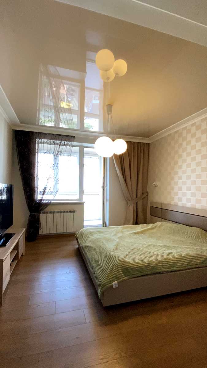 1868335457558328