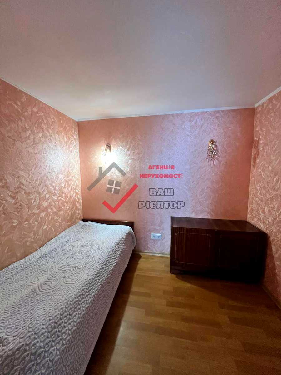 1868337162680781