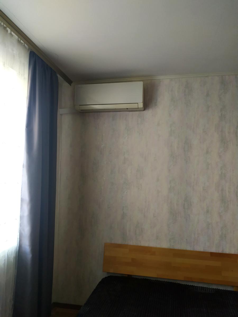 1868348635756614