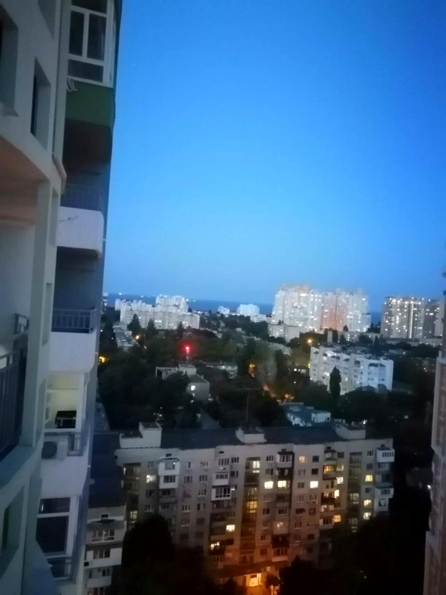 1868358053571868