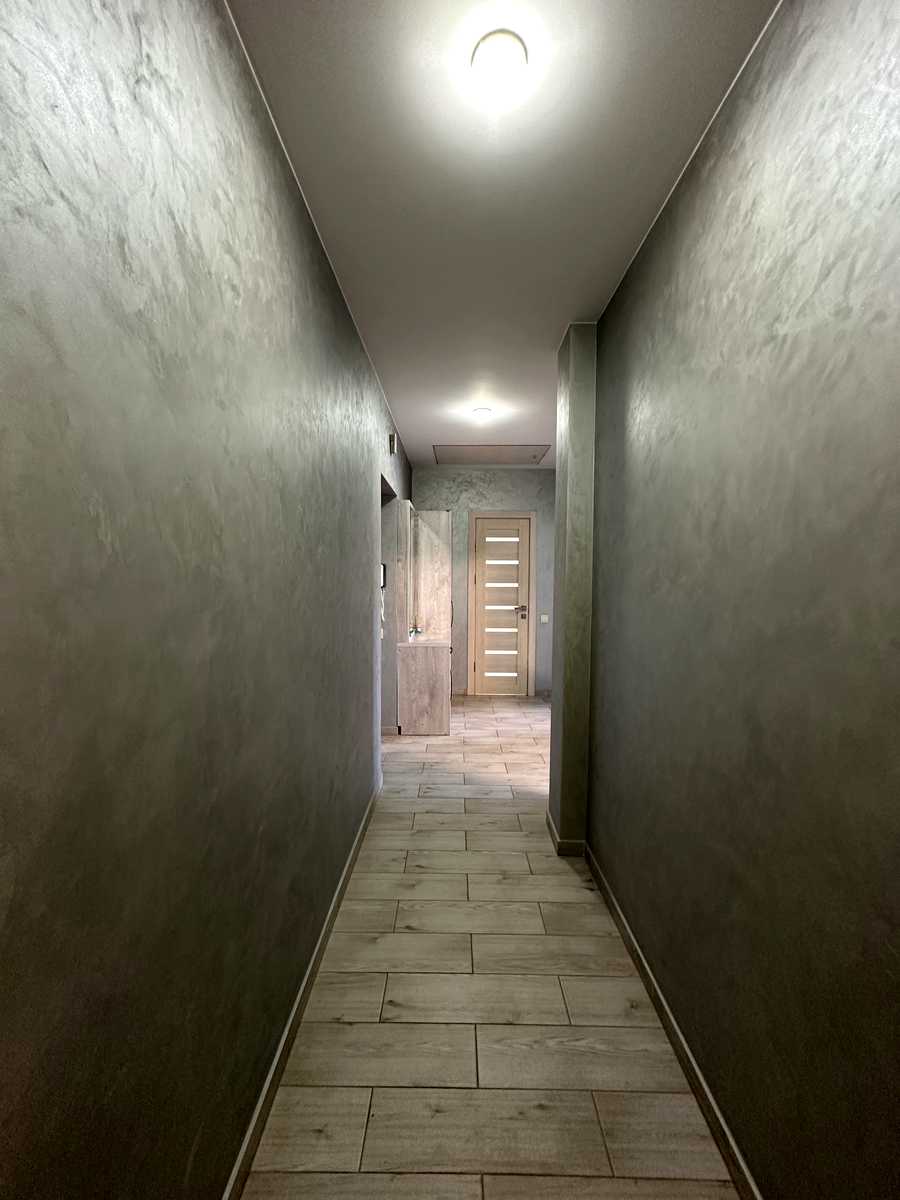 1868359872387428