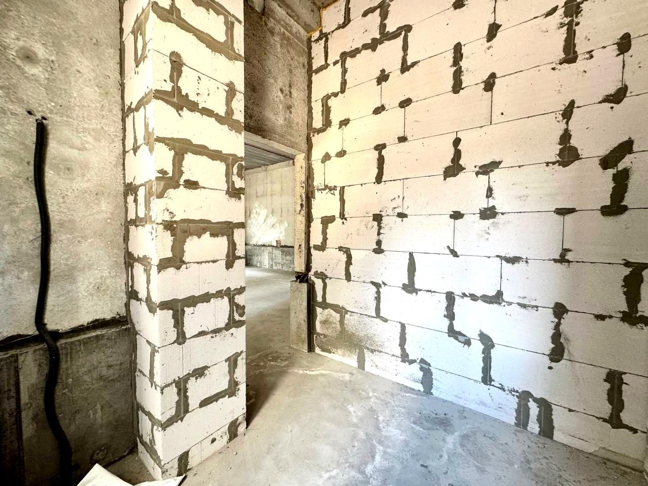 1868364816778178