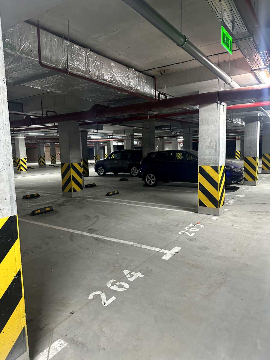 1868366307849106