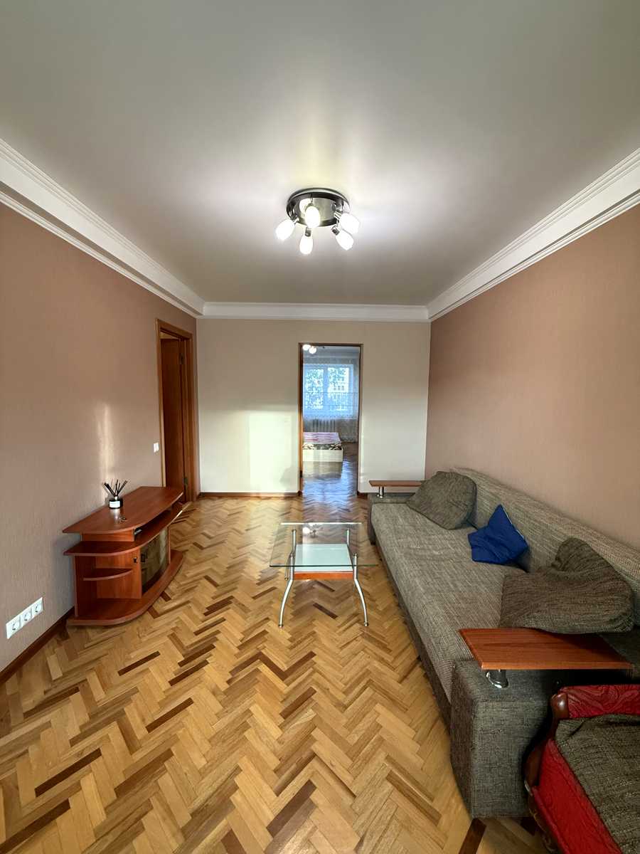 1868367446465394