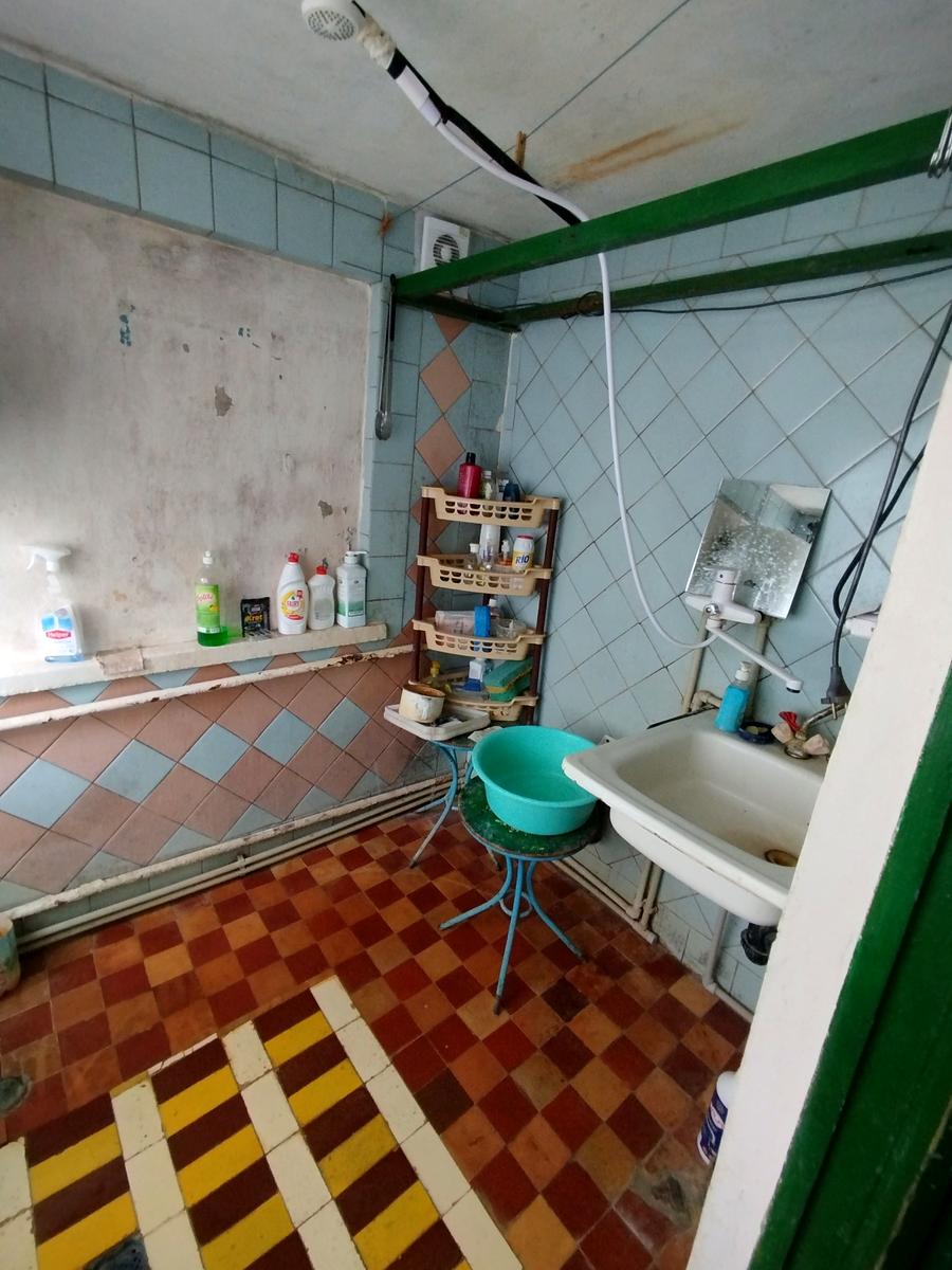 1868400148851648
