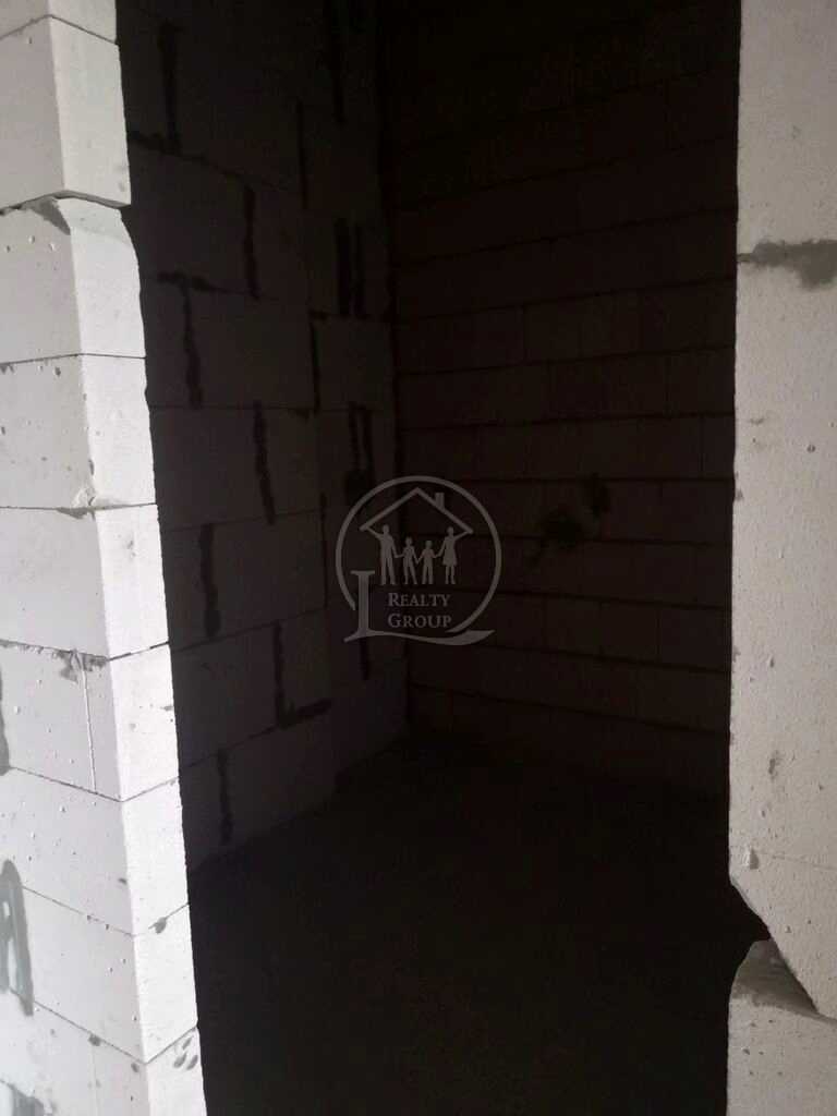 1868406222815471