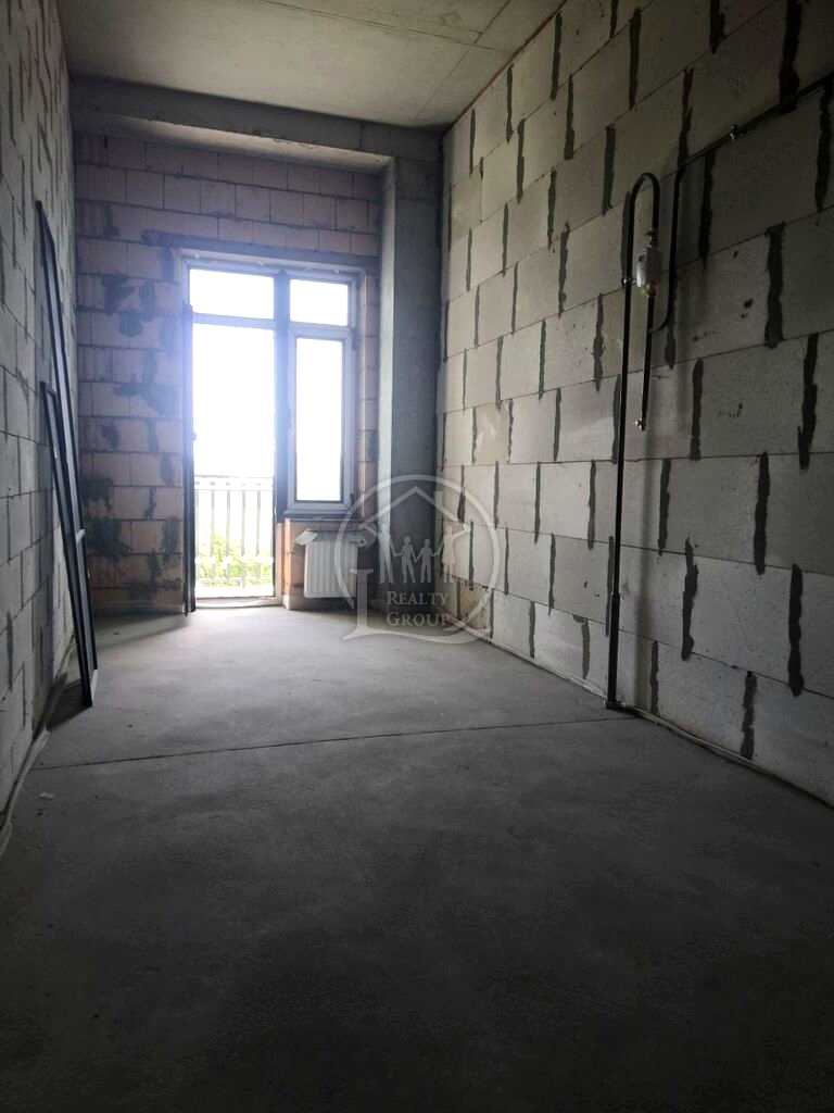 1868406224235861
