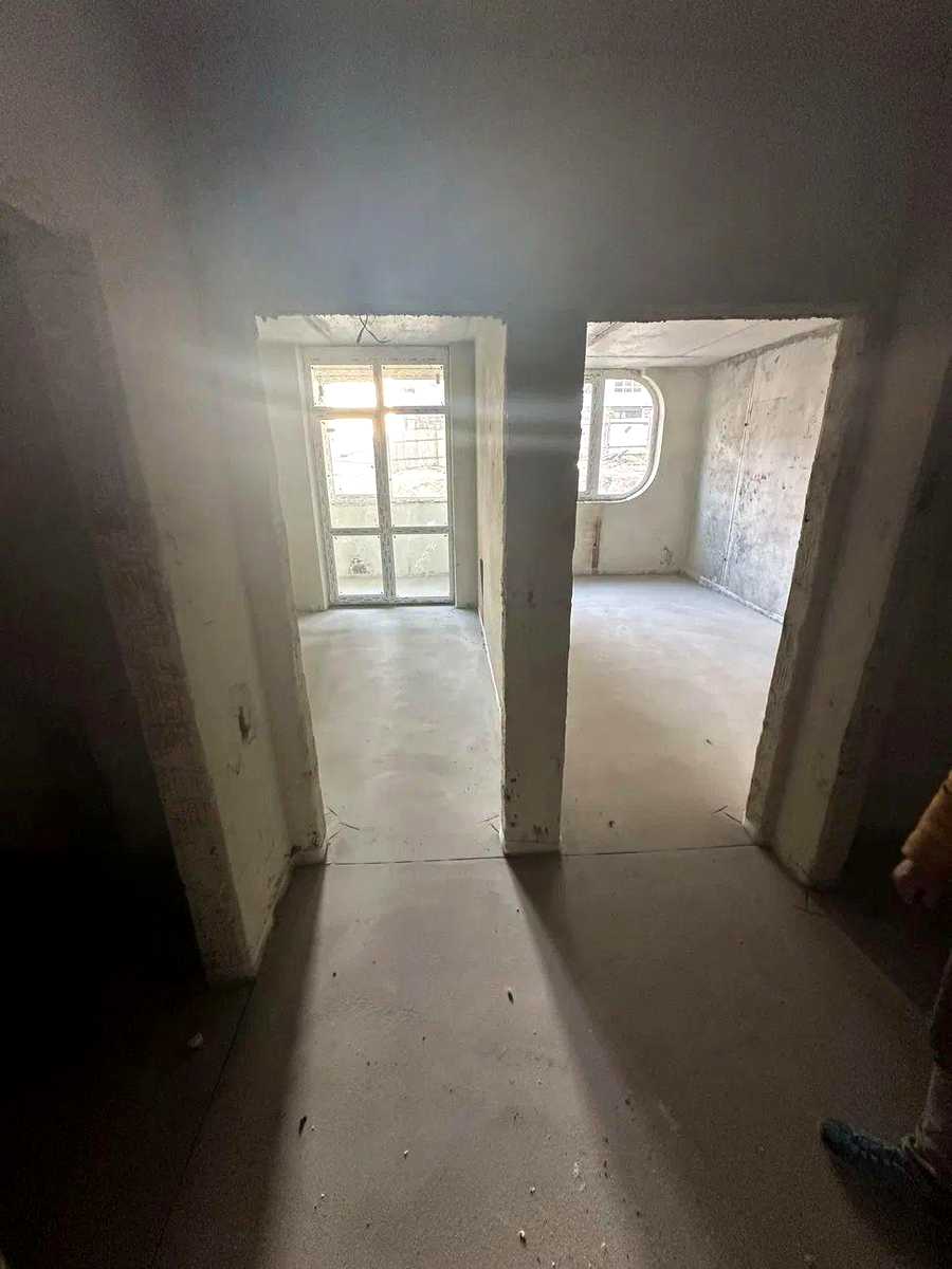 1868408345168638