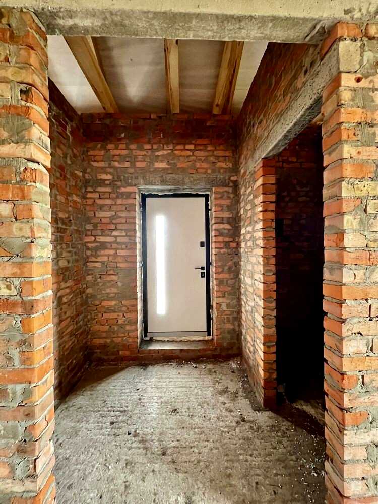 1868409966552878