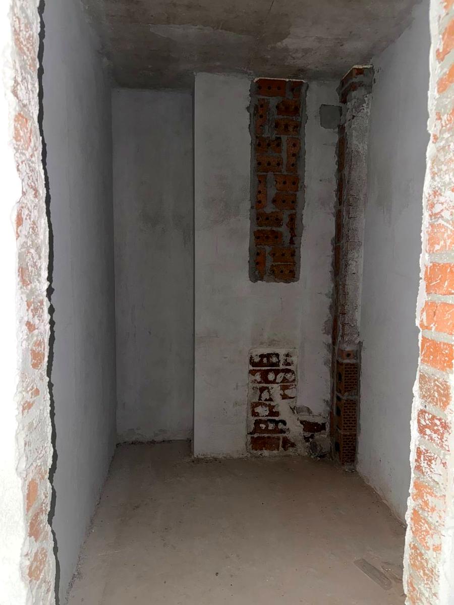 1868410253932798