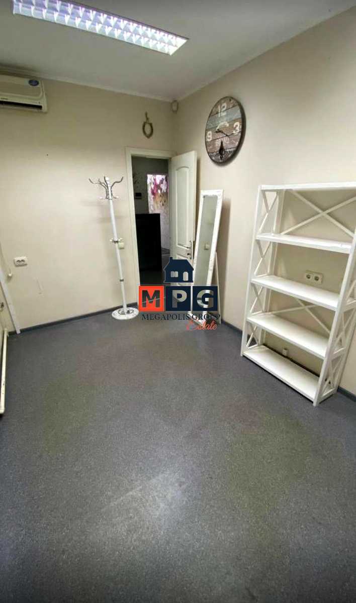 1868414541245983.jpg