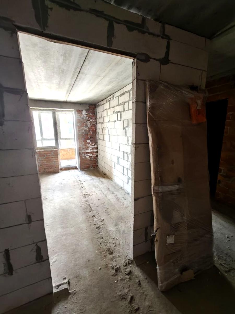 1868417050464420