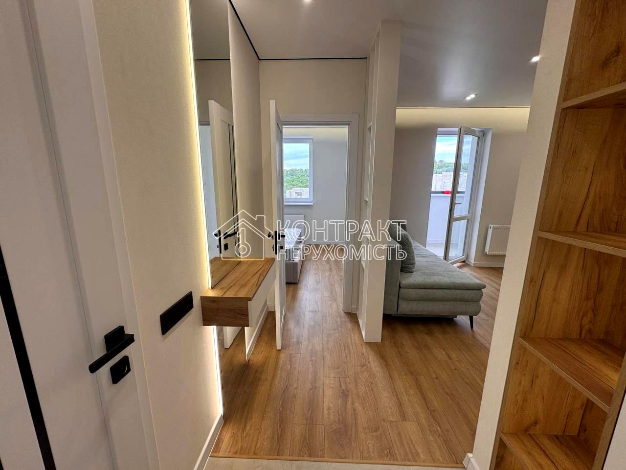 1868421099469321