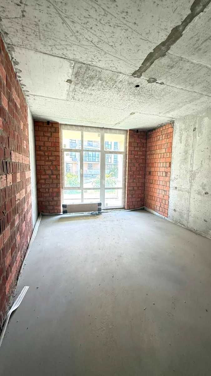 1868421883490673