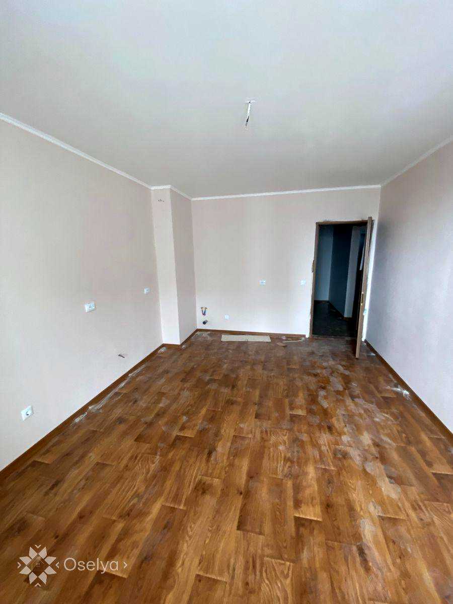 1868422877388810