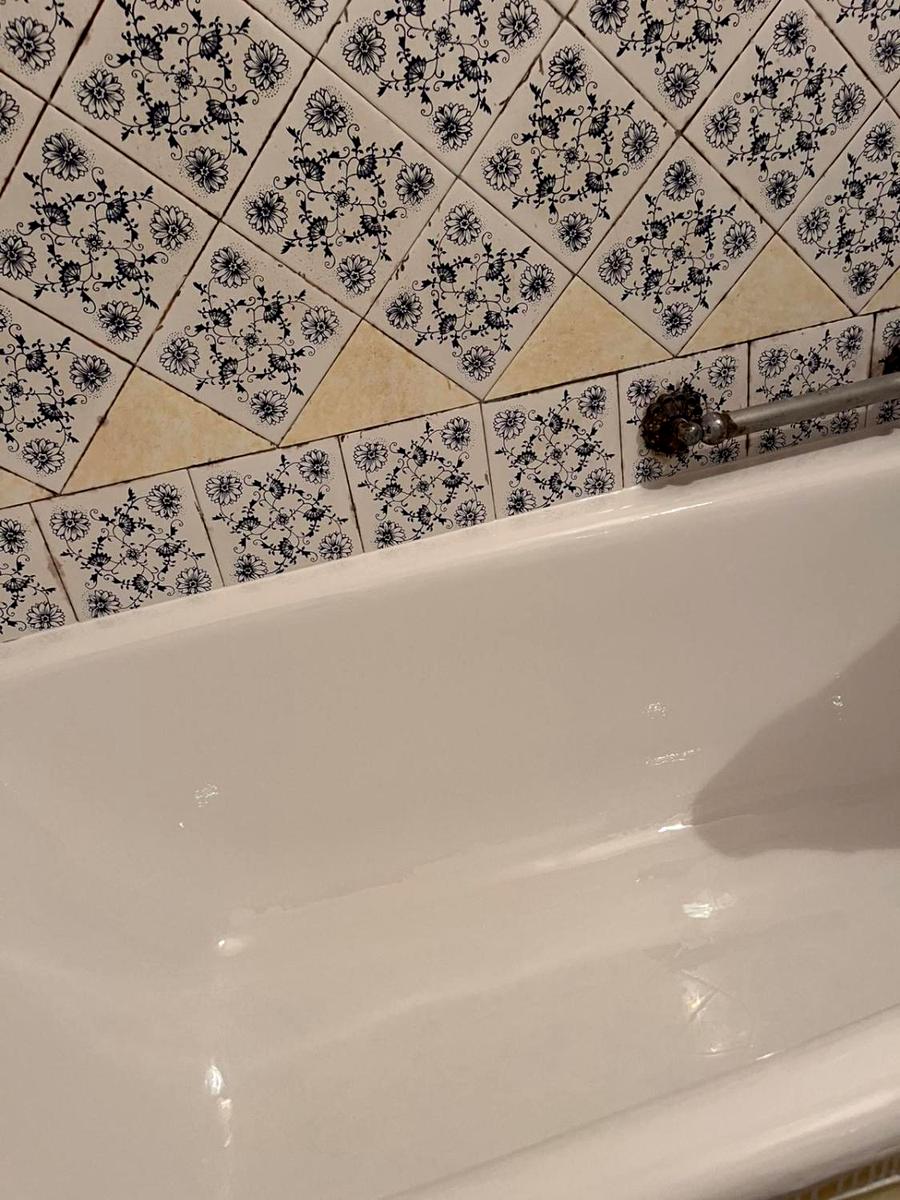 1868422947572533