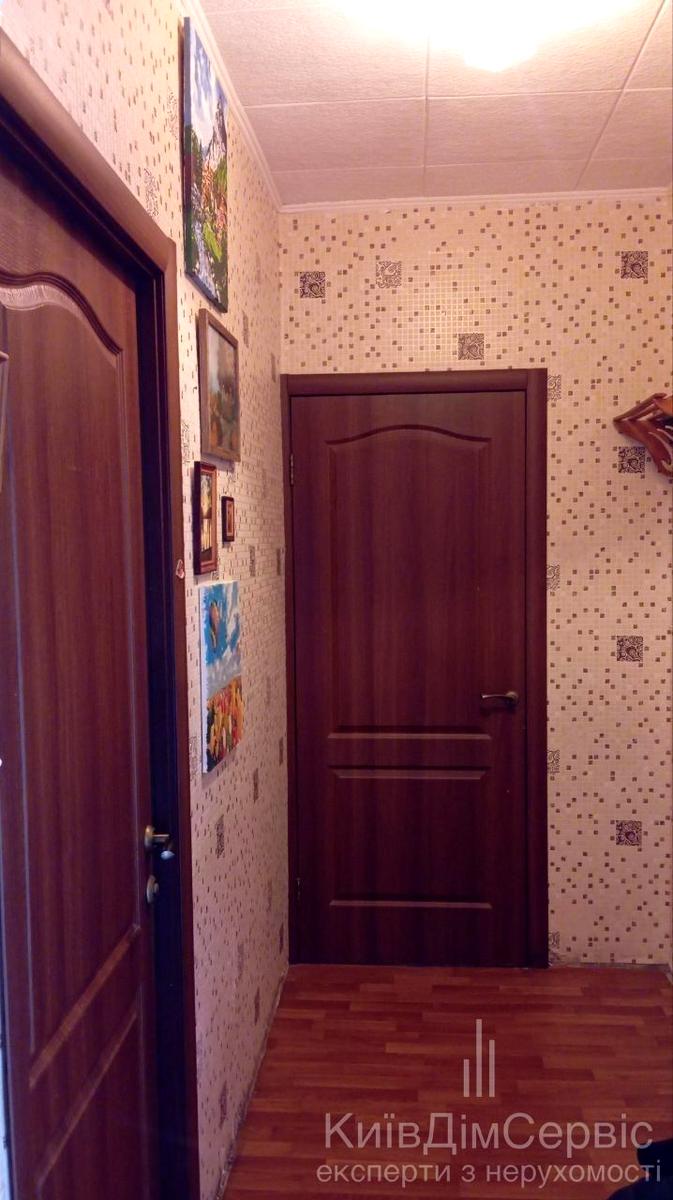 1868424803296300