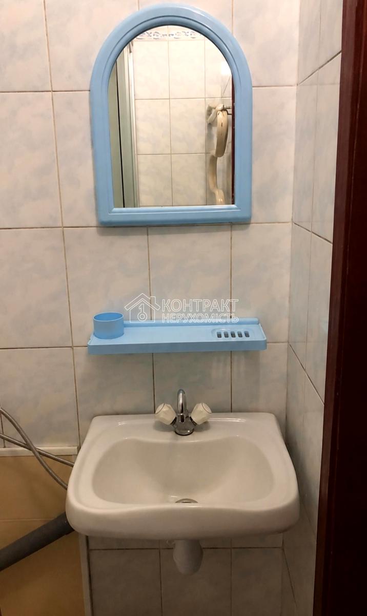 1868426518866383