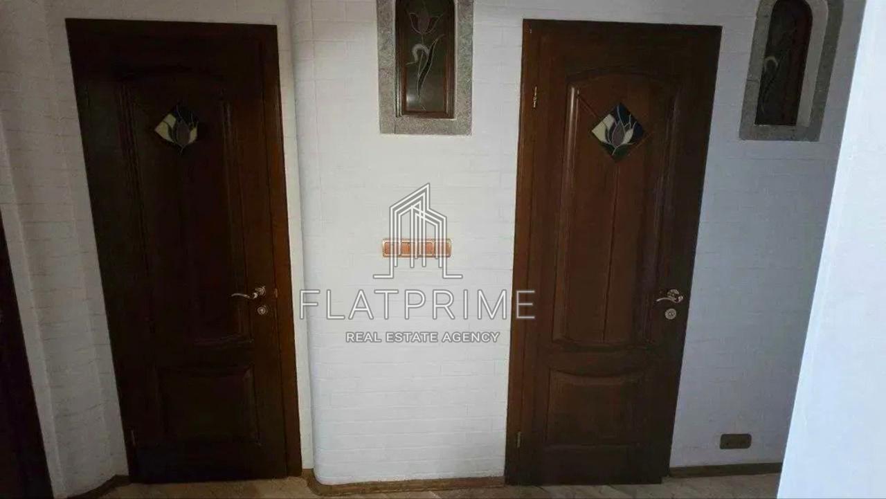 1868427813491826