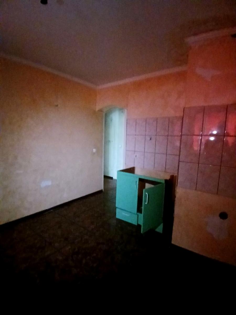 1868429424042321