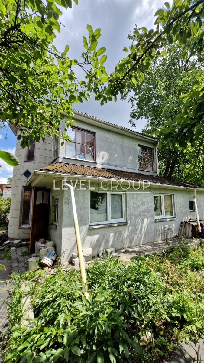 1868430851445990