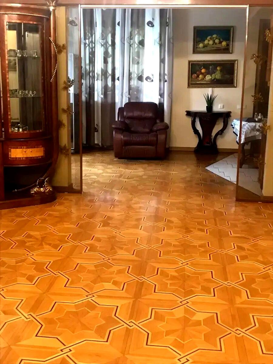 1868437556401841