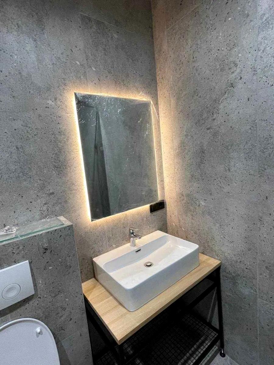 1868457227690898