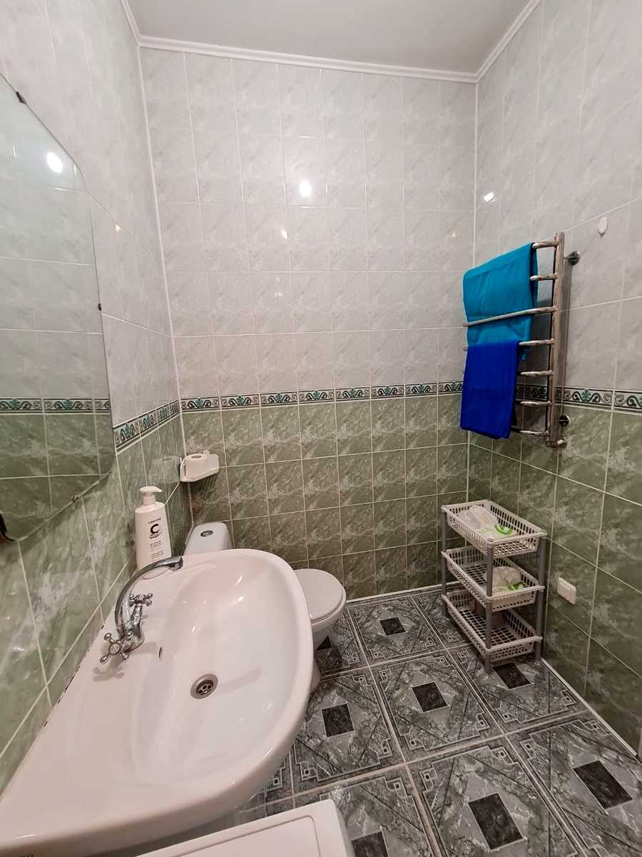 1868493707078264