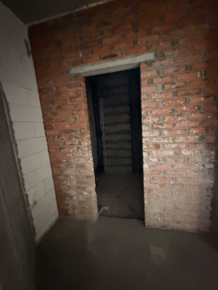 1868493922929323