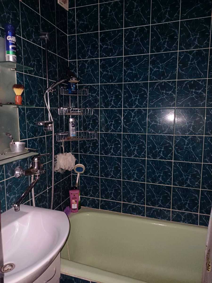 1868499947721001