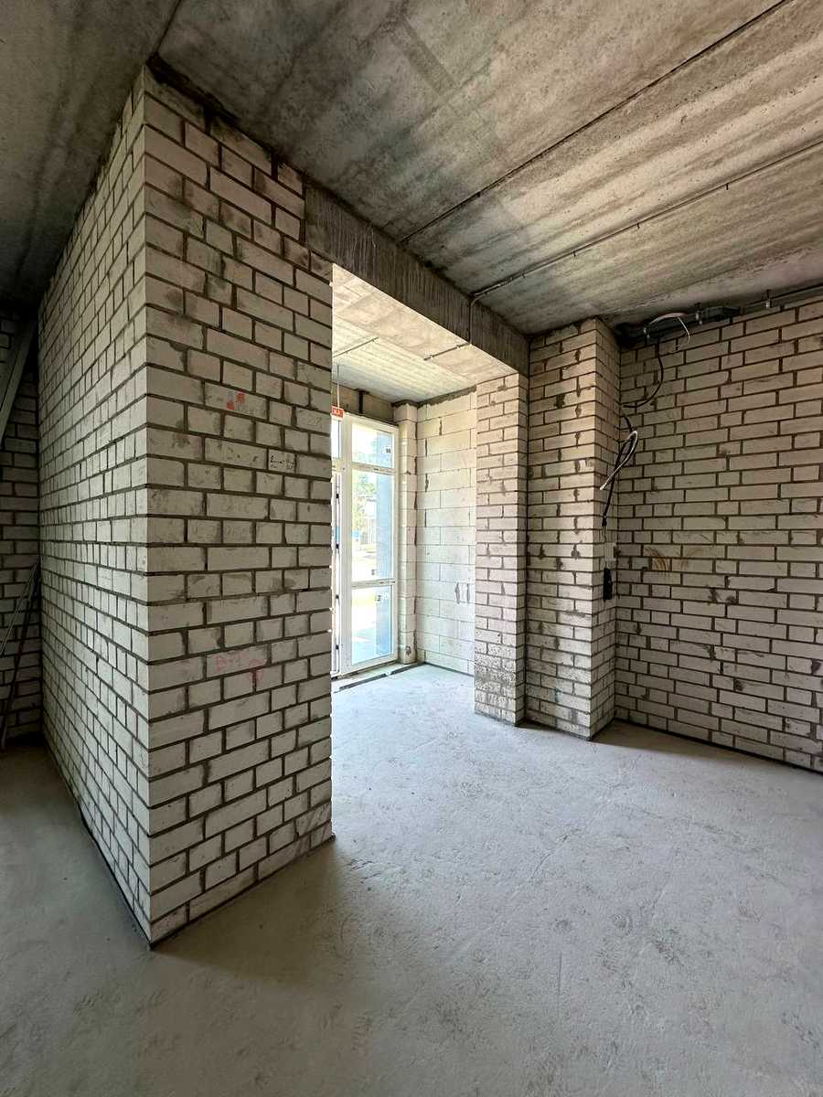1868507496876857