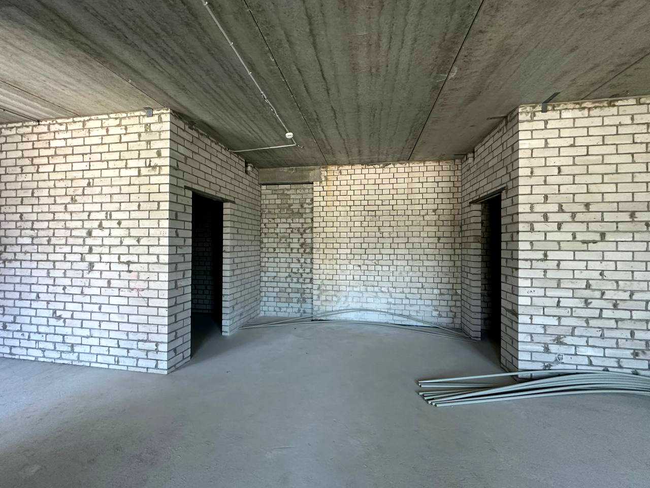 1868507497710333