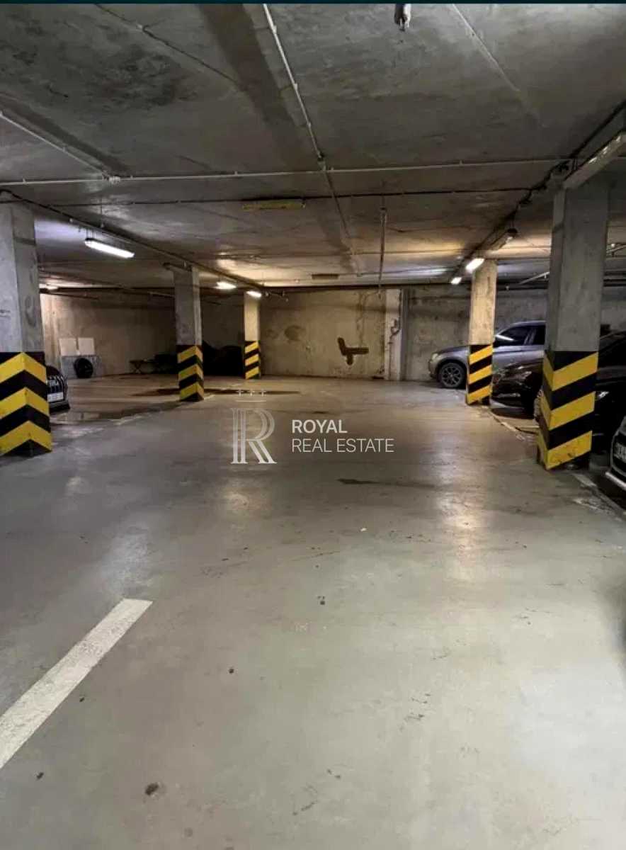 1868519877847304