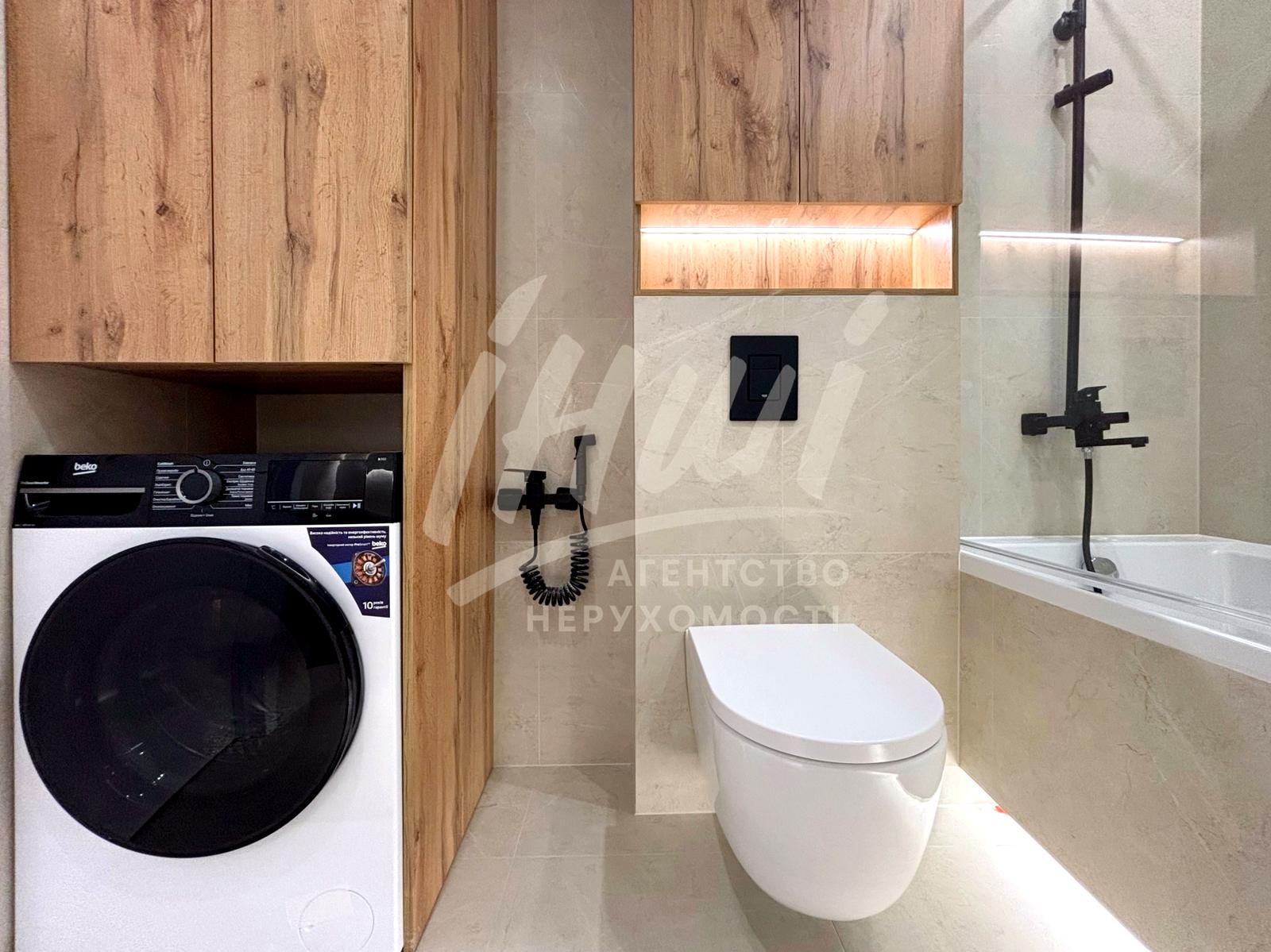 1868520043475512