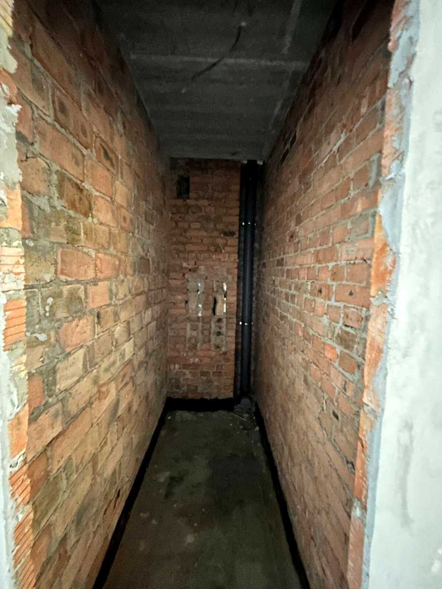1868530516430864