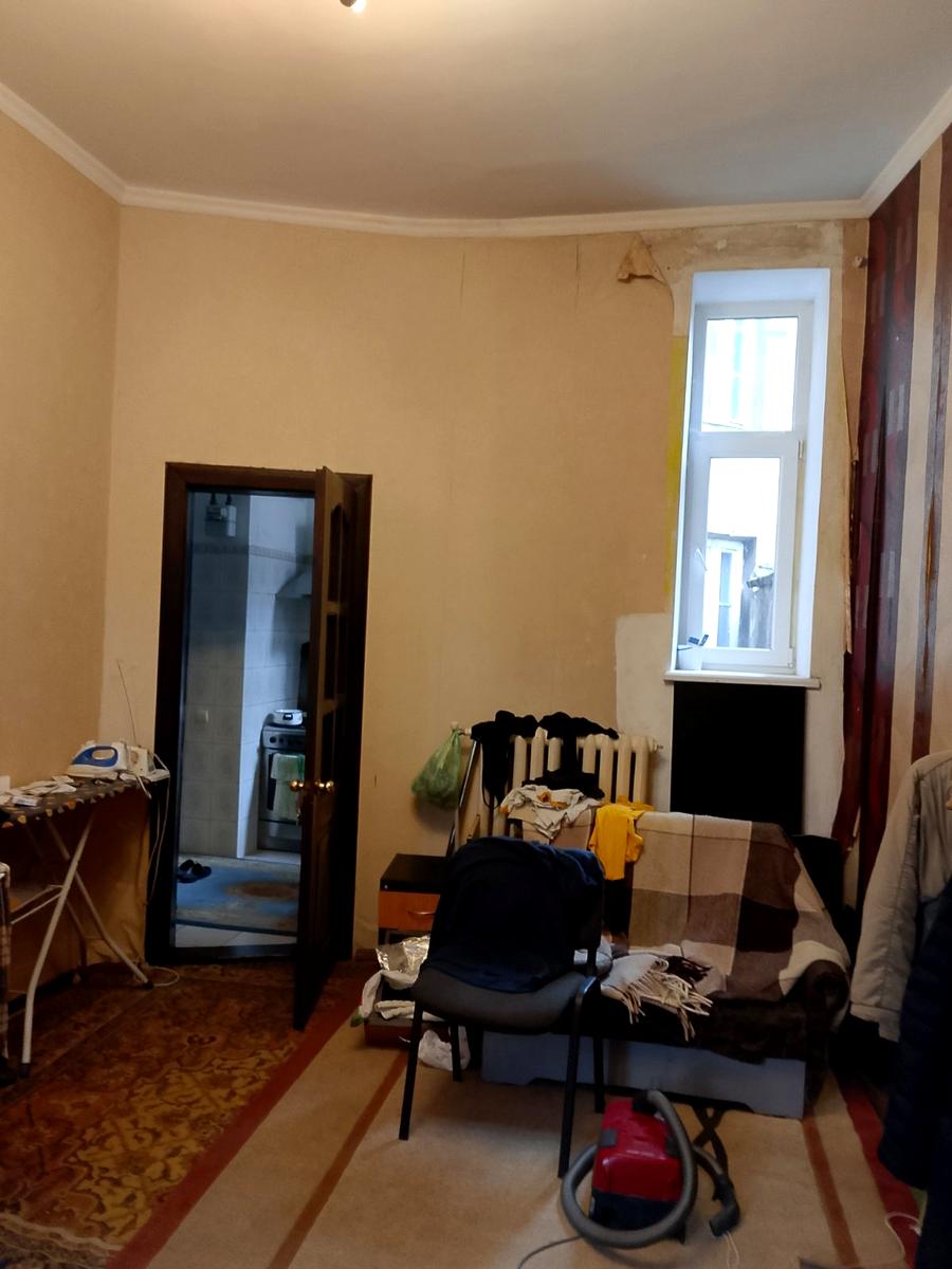 1868532238817366