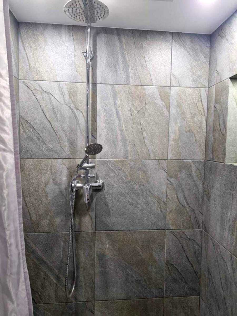 1868534830062274