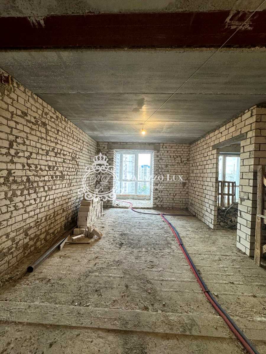 1868541925103476