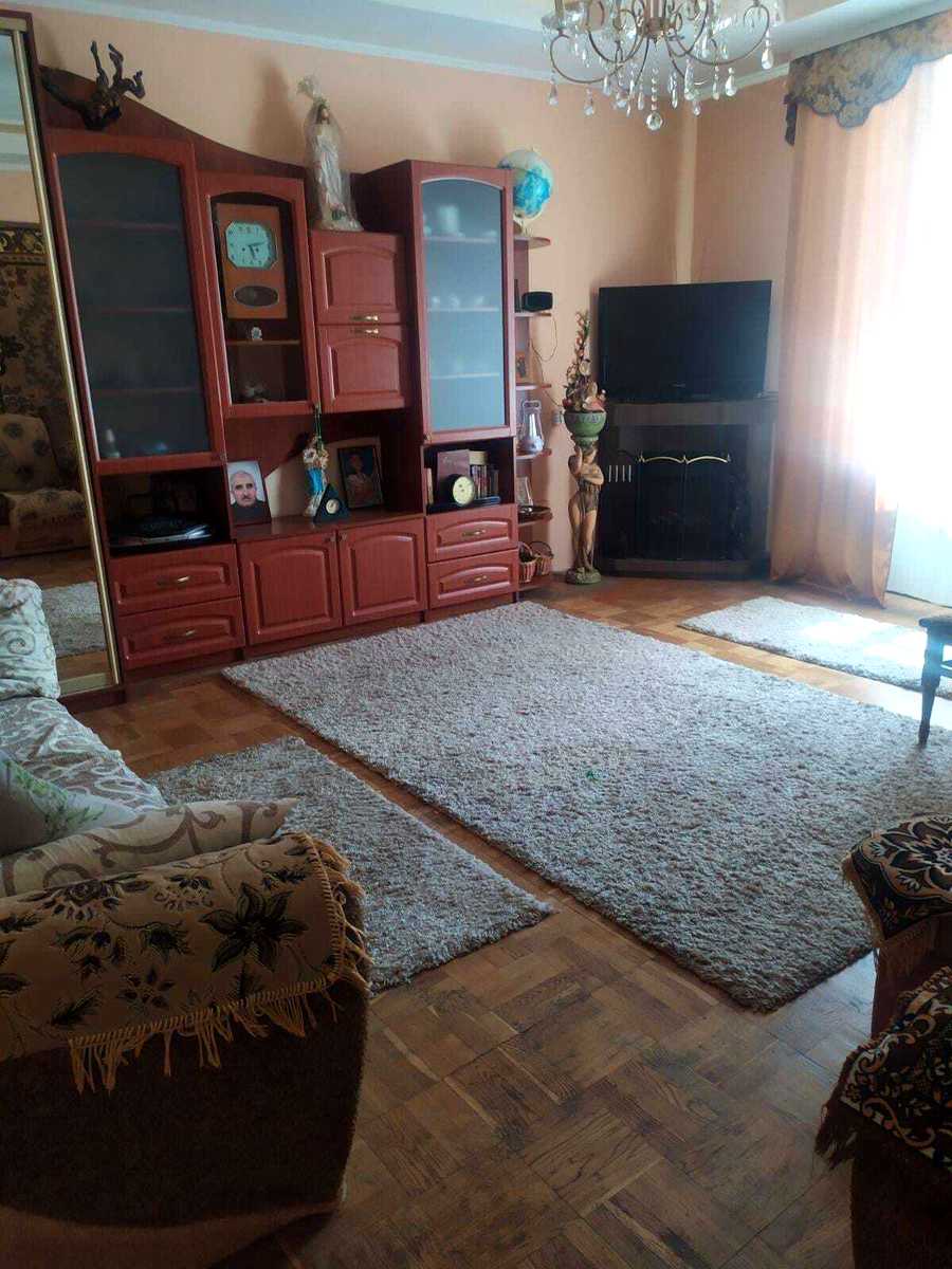 1868549567683096