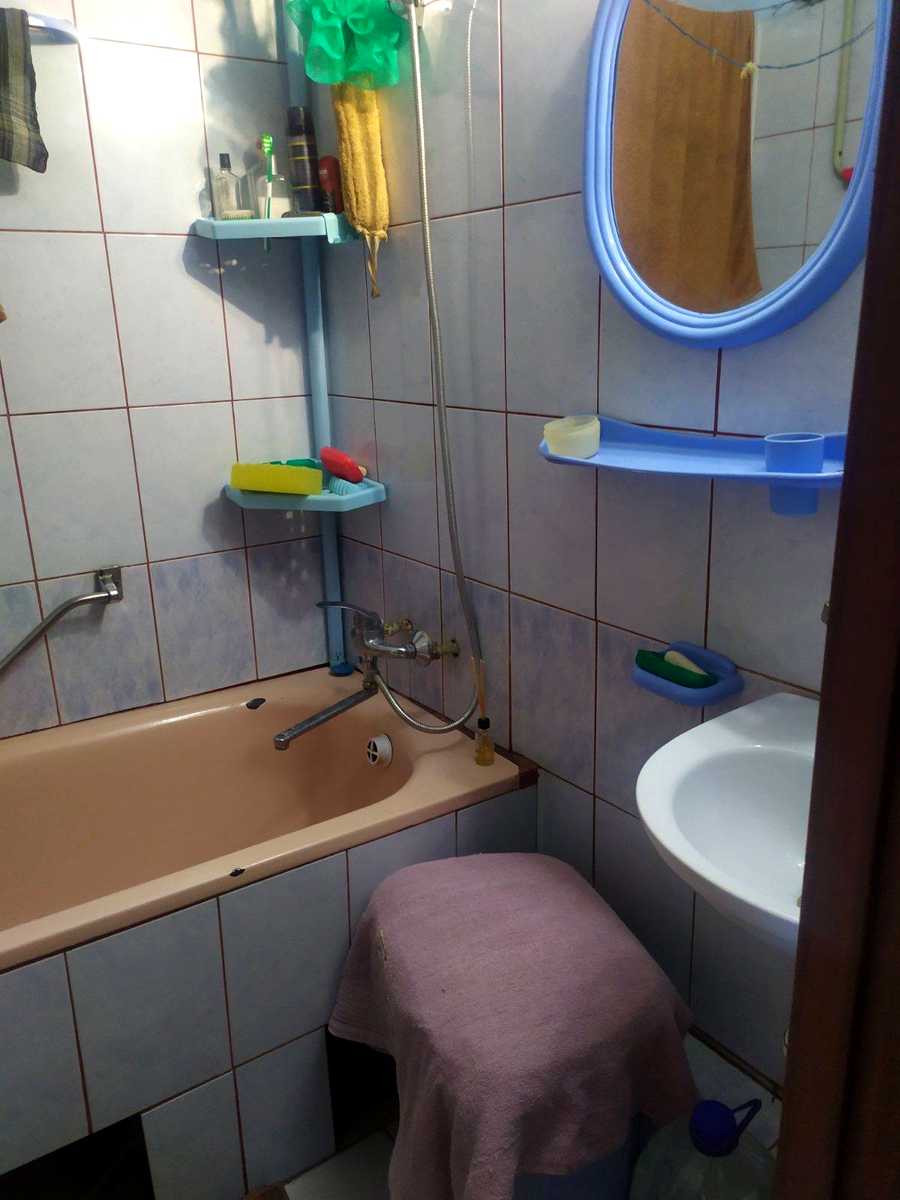 1868549568628677